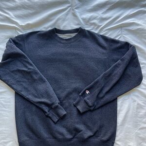 Champion Men's Medium Navy Crewneck Sweatshirt